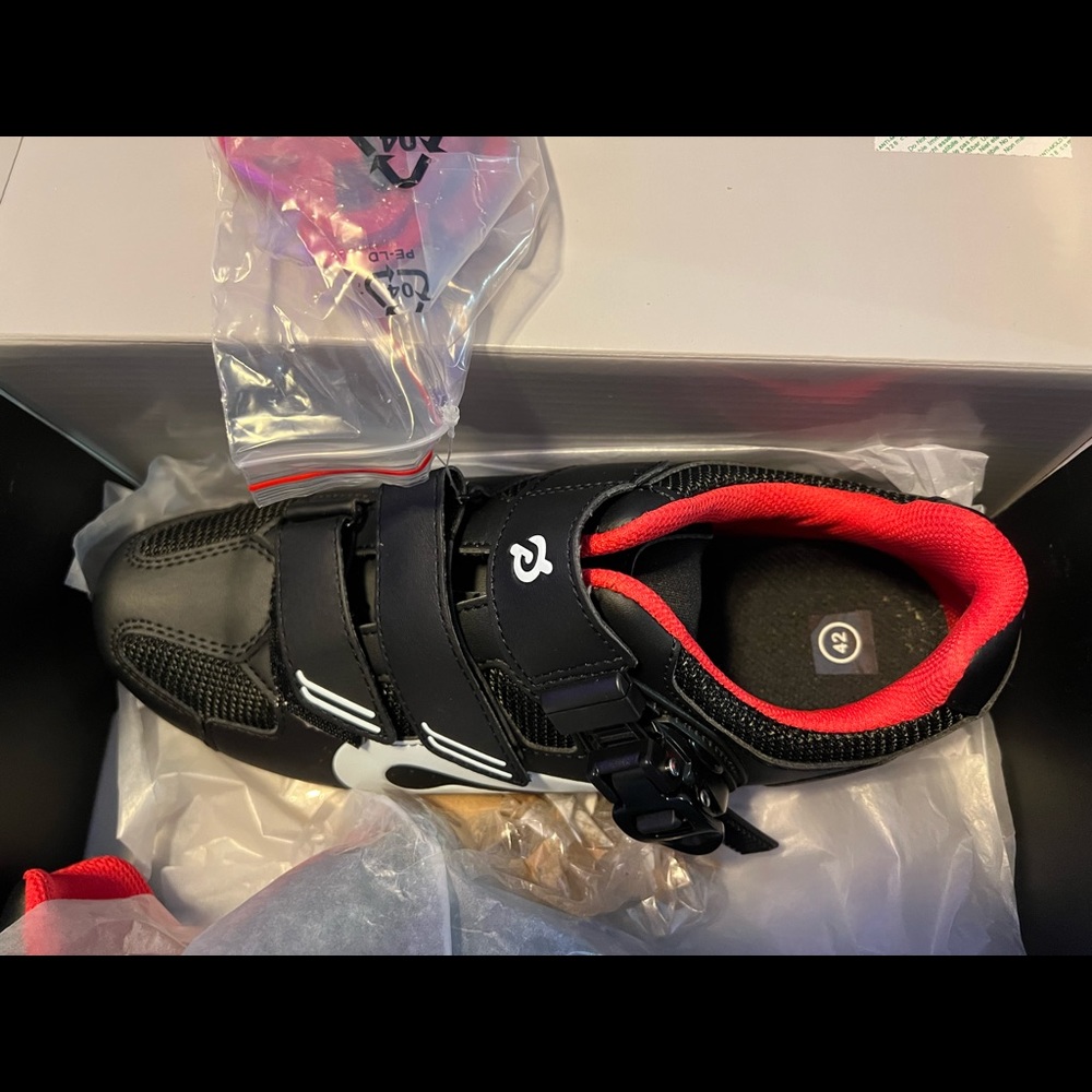 Peloton Cycling Shoes - 42 / Men 9 / Women 11